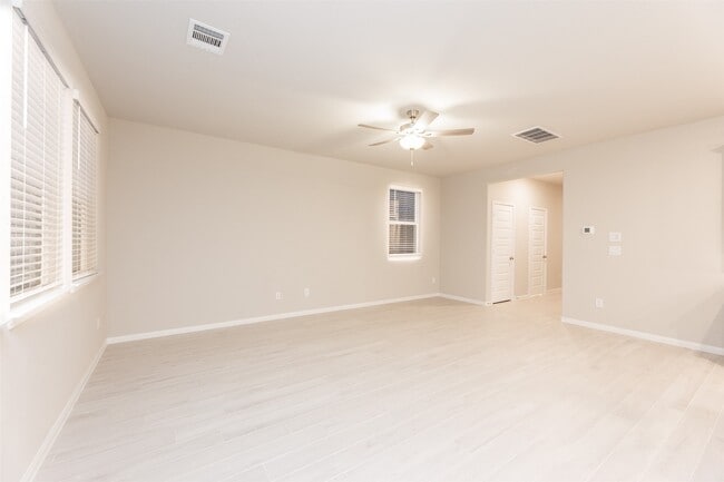 Building Photo - 18484 Sunrise Maple Dr
