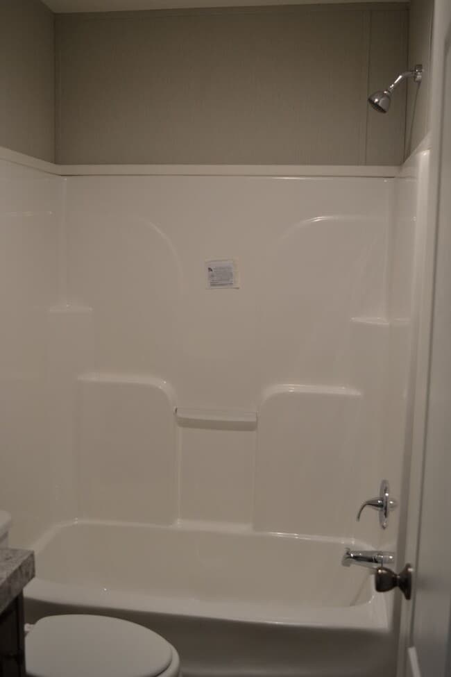 Building Photo - 100 Garlington Cir