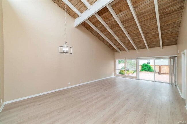Building Photo - 4436 Sandburg Way