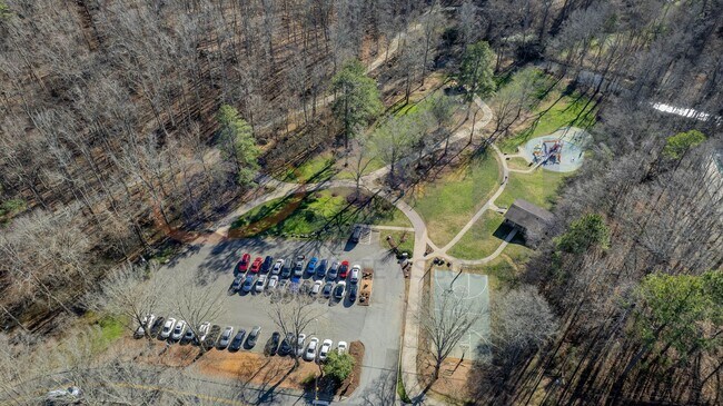 Building Photo - Chapel Hill 2-Bedroom Condo for Rent | 104-F Bolinwood Condominiums