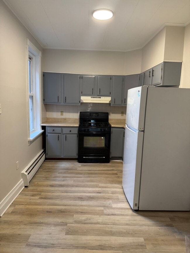 Building Photo - Spacious 3BR House in Columbia!