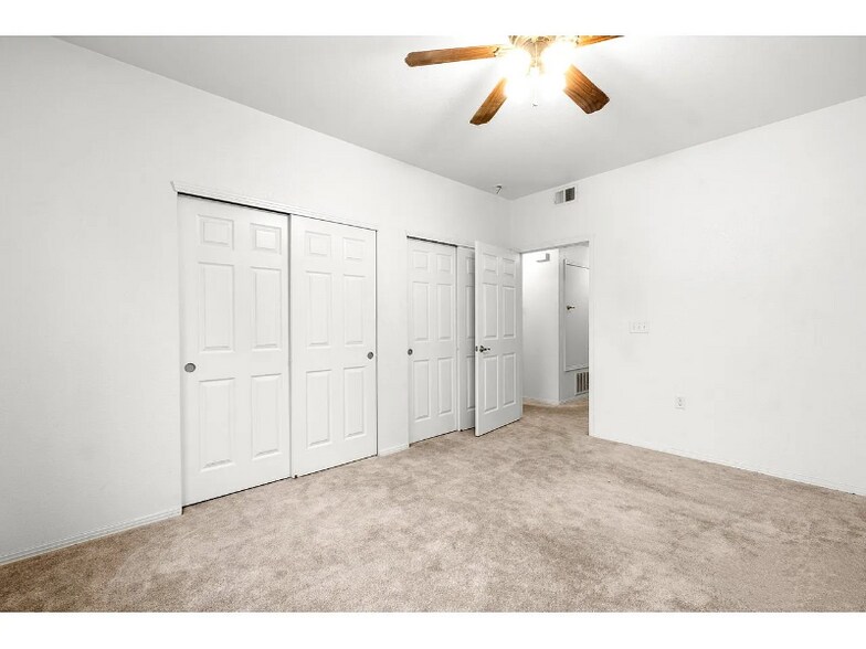 Building Photo - 3002 W Elizabeth St