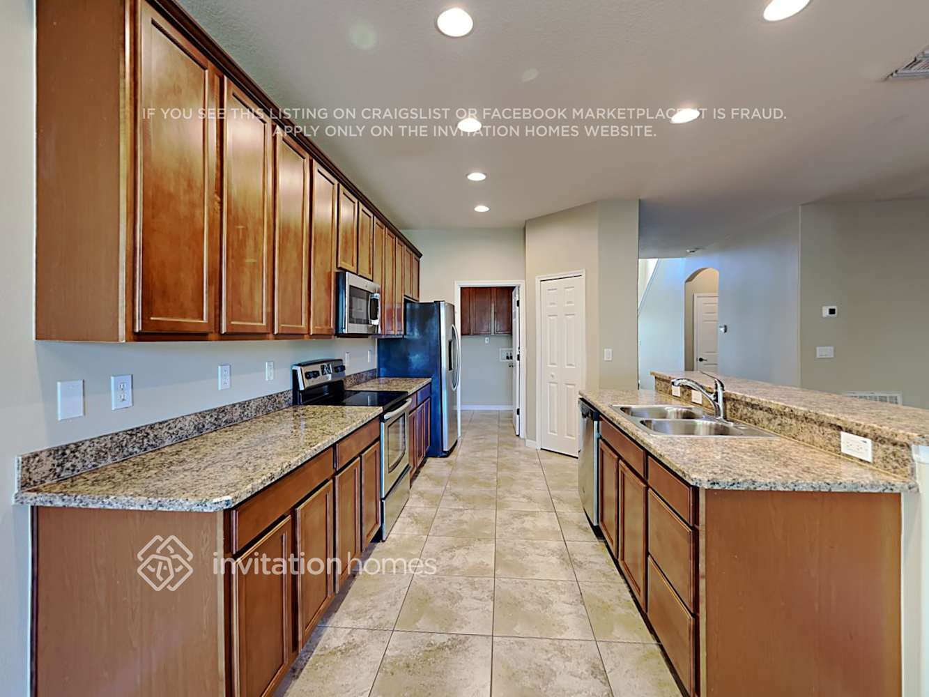 Building Photo - 2202 Lune Ct