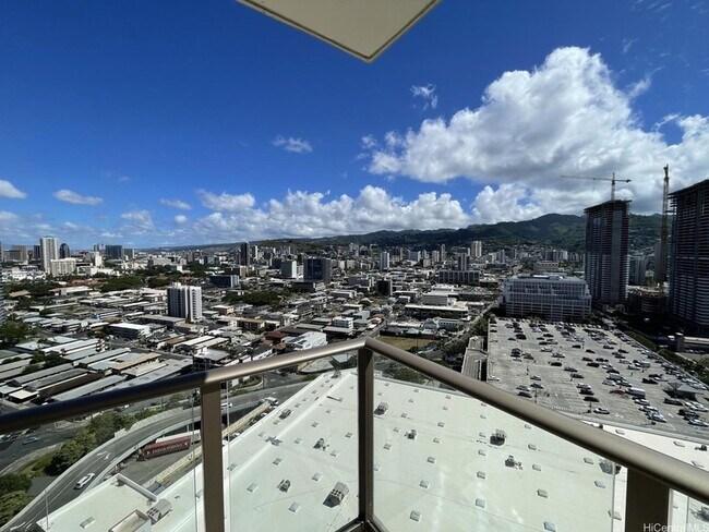 Building Photo - 1388 Kapiolani Blvd