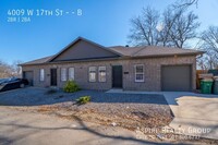 Building Photo - Modern, Updated 2 Bedroom Duplex