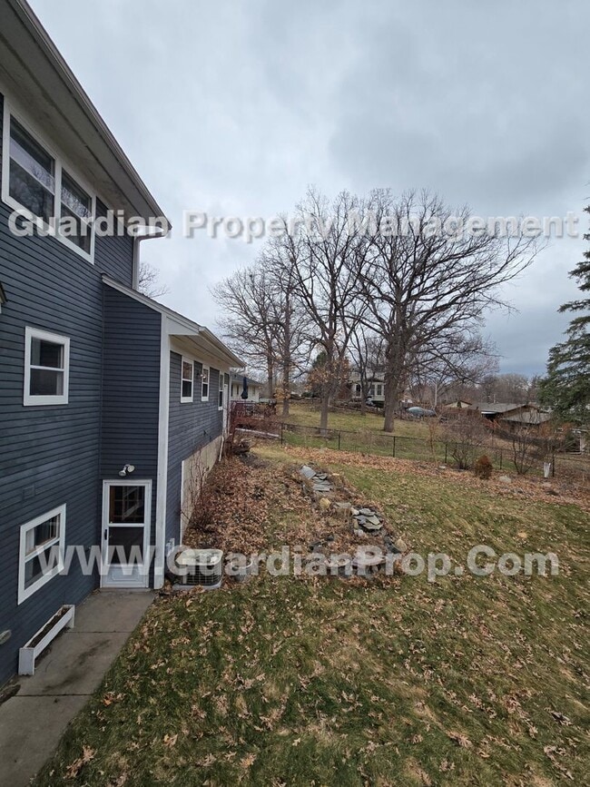 Building Photo - Coming Soon! Large Single-Family Home in Crystal, Owner suite W/ private balcony. 2nd deck and wa...