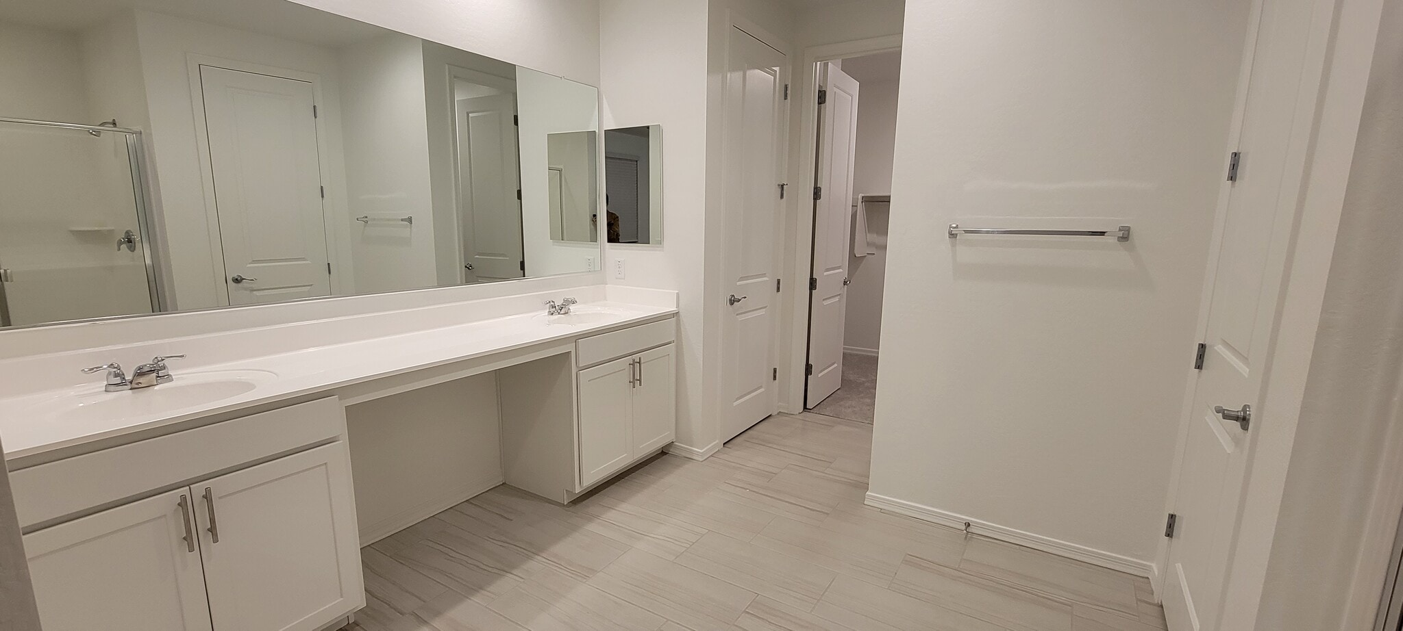 Master Bathroom - 9309 E Static Ave