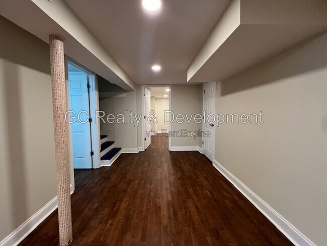 Building Photo - 7613 N Harlem Ave