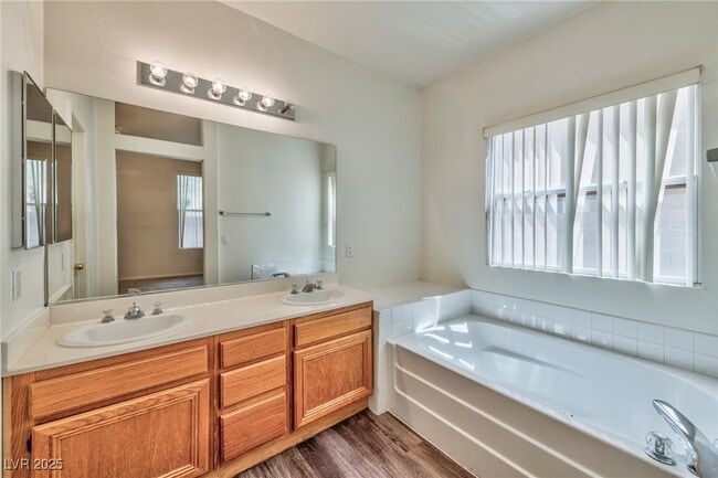 Building Photo - 8995 Libertyvale Dr