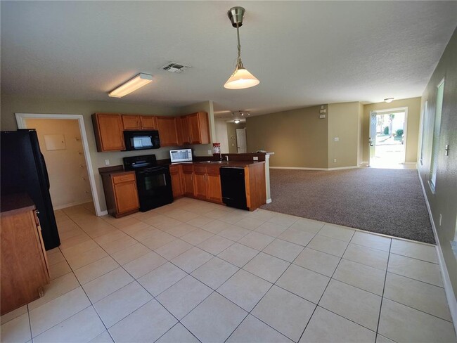 Building Photo - 544 Windrose Dr