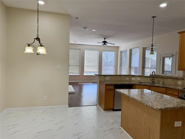 Building Photo - 131 Fallkirk Dr