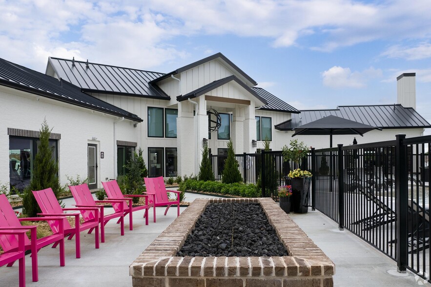 Building Photo - 2701 N 23rd St