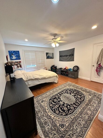 Building Photo - 5728 Ridgebrook Dr