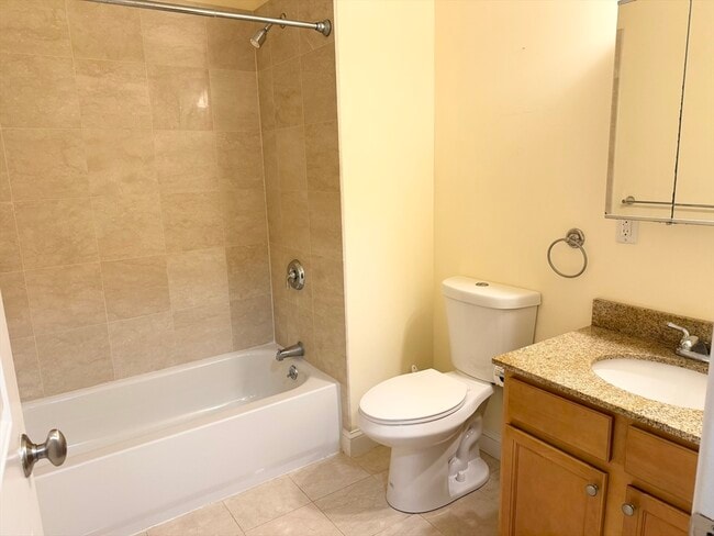 Building Photo - 11 Cheriton Rd