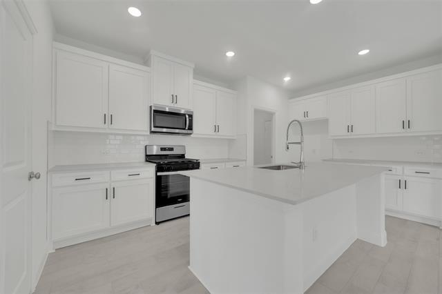 Building Photo - 3200 Cordelia Dr