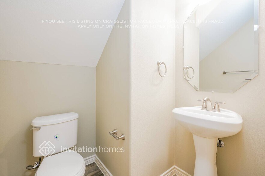 Building Photo - 115 E Kirnwood Dr