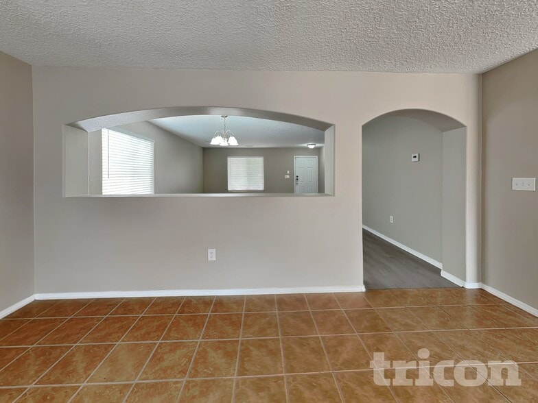 Building Photo - 1295 Carrizo St NW