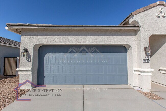 Building Photo - 44498 W Palo Aliso Way