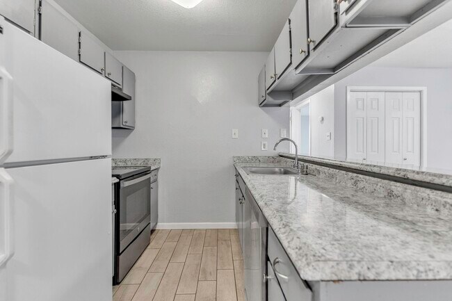 Building Photo - 107 Shannon Cir
