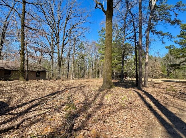 Building Photo - Hidden Gem Home for Lease on Summerhill Rd!