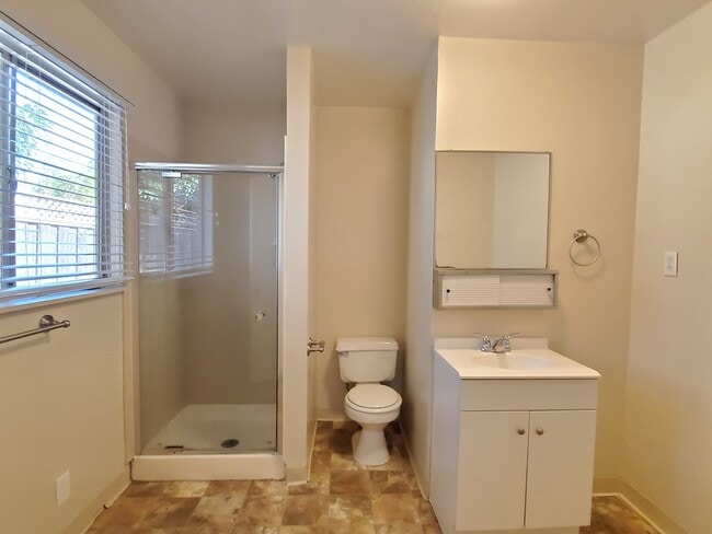 Building Photo - Charming Los Gatos Home Near Vasona, Quart...