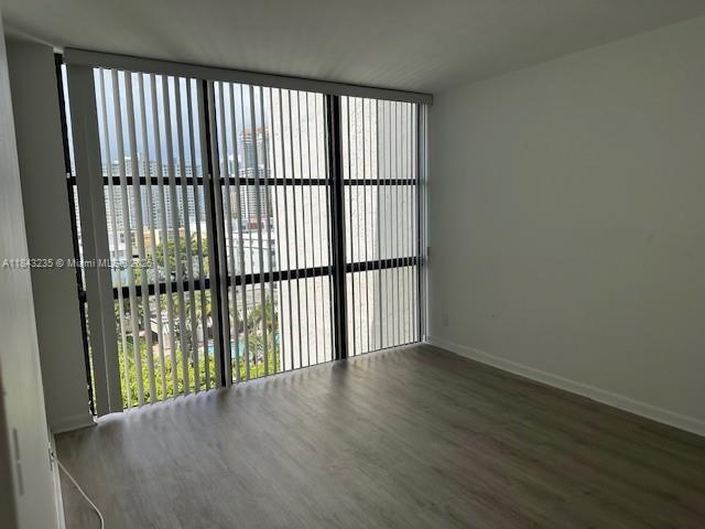 Building Photo - 17021 N Bay Rd