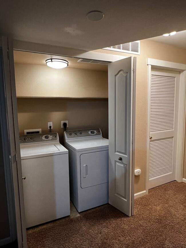 Laundry with available Washer/Dryer - 5021 Mountain Man Ln