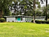Building Photo - 3202 Cluny Dr