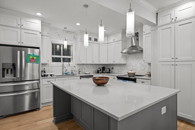 Building Photo - Stunning Fully Renovated 5-Bedroom Home in Desirable Trinity Park, Durham