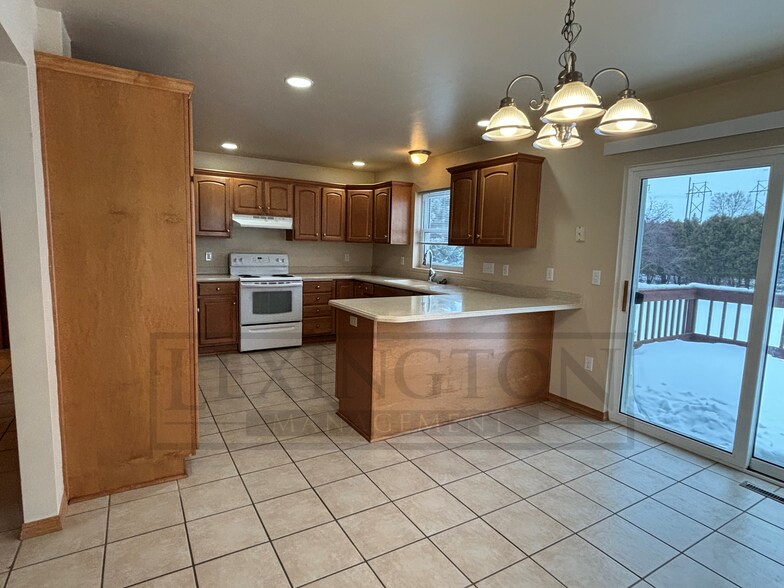 Building Photo - 274 Tony Ln