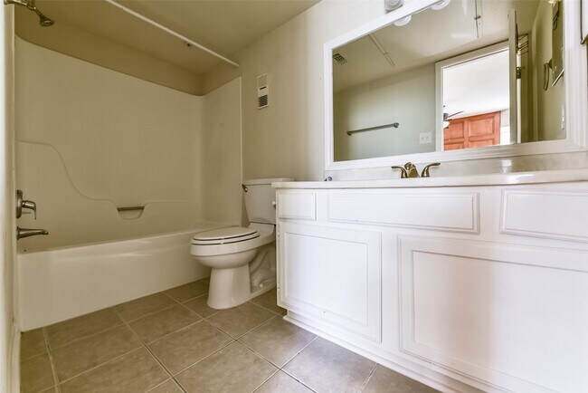 Building Photo - 5917 Fairdale Ln