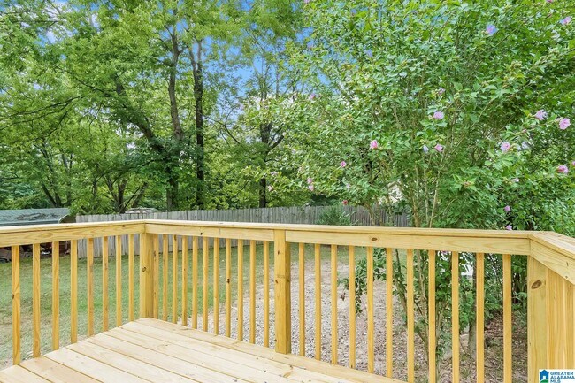 Building Photo - 2112 Headrick Rd