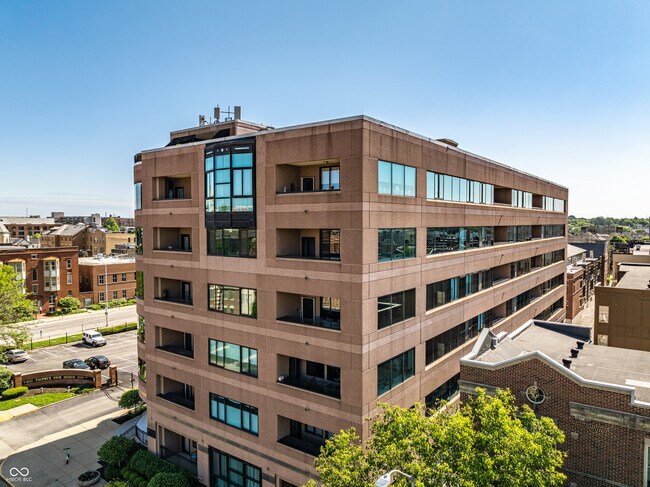 Building Photo - 225 N New Jersey St