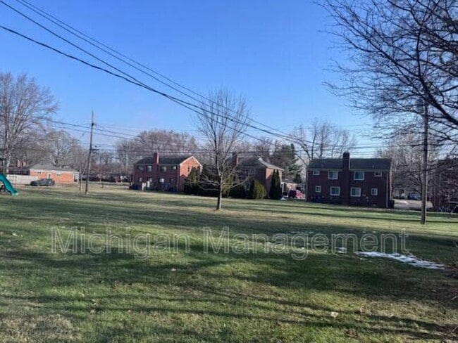 Building Photo - 2714 Glenview Ave