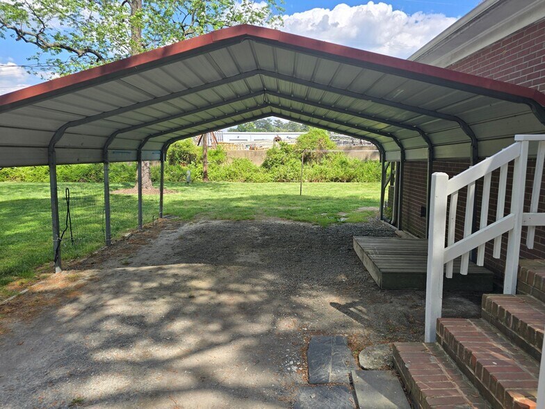 Building Photo - 5225 Collindale Rd