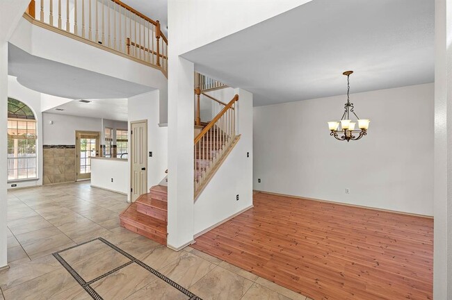 Building Photo - 1601 Chasewood Dr