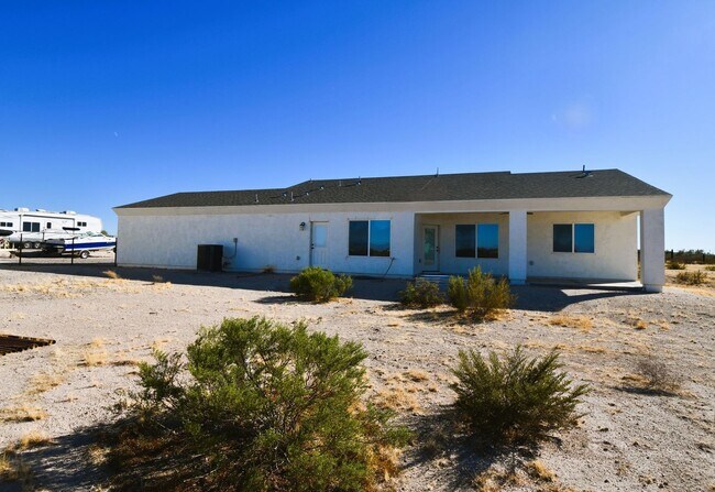 Building Photo - 21144 LEAVITT Ln