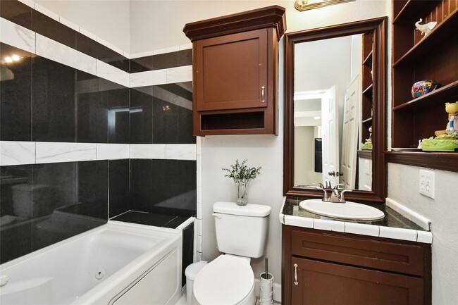 Building Photo - 4819 Sherri Ln