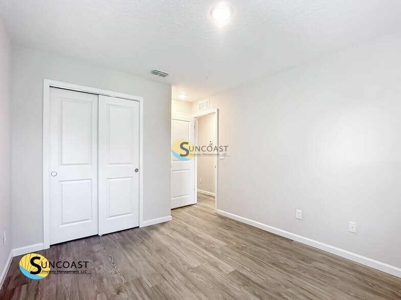 Building Photo - 5669 George Ct