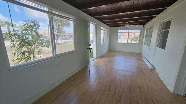 Building Photo - 45 W Langsner St