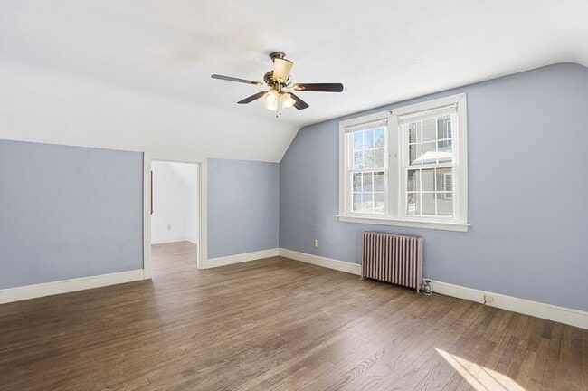 Building Photo - 12 Cardinal Rd