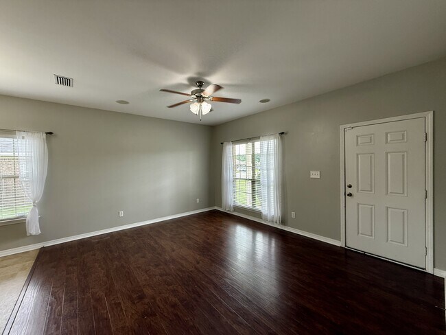 Building Photo - 13627 Catahoula Dr S