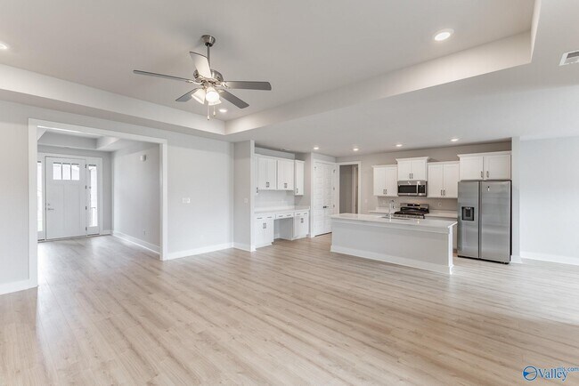 Building Photo - 217 John Clift Cir