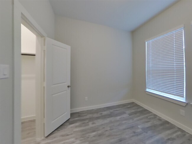 Building Photo - 22704 Terrazzo Dr