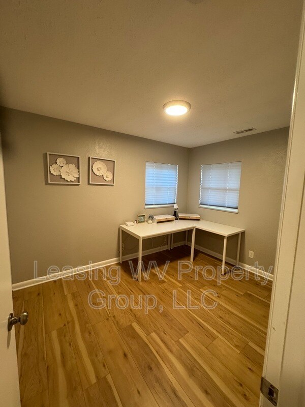 Building Photo - 523 Dudding Ave