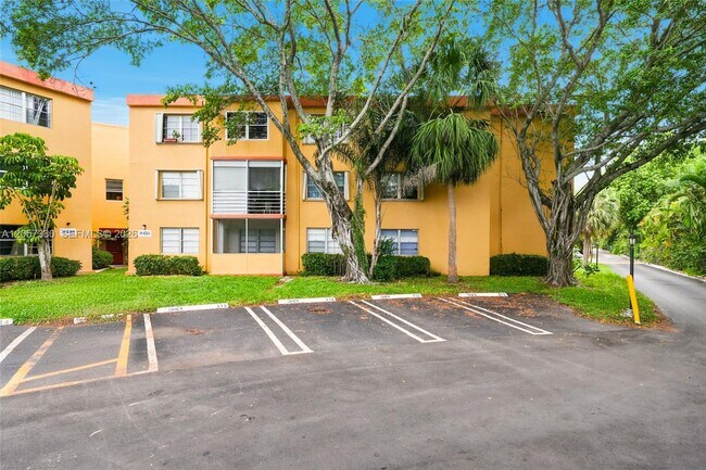 Building Photo - 4384 NW 9th Ave