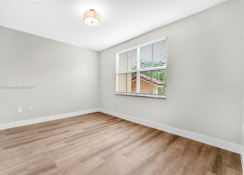Building Photo - 4602 SW 160th Ave