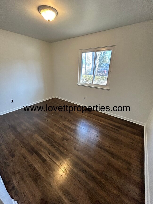 Building Photo - 17221 New York St