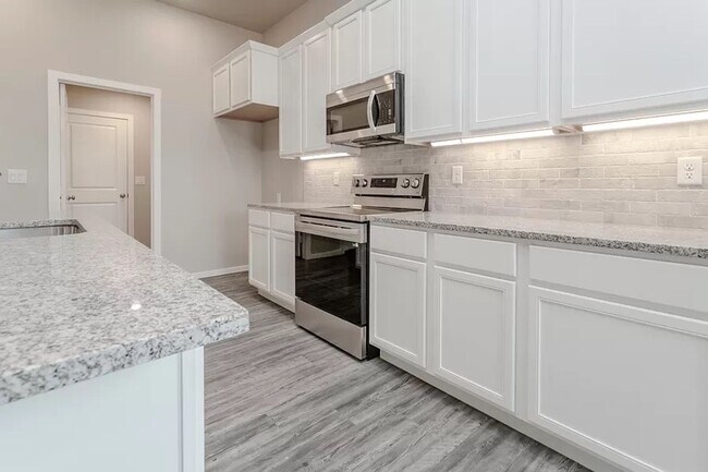Building Photo - NOW PRE LEASING WITH SUMMER MOVE IN SPECIAL!