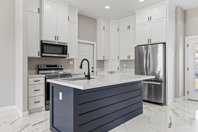 Building Photo - 13 Solid Dr